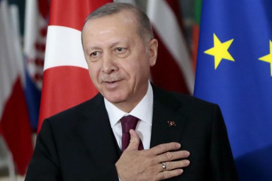 Νέες ακρότητες Ερντογάν που θυμήθηκε… τους ναζί