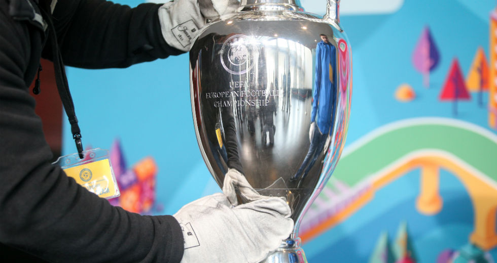 Αναβολή του Euro 2020 για το καλοκαίρι του 2021