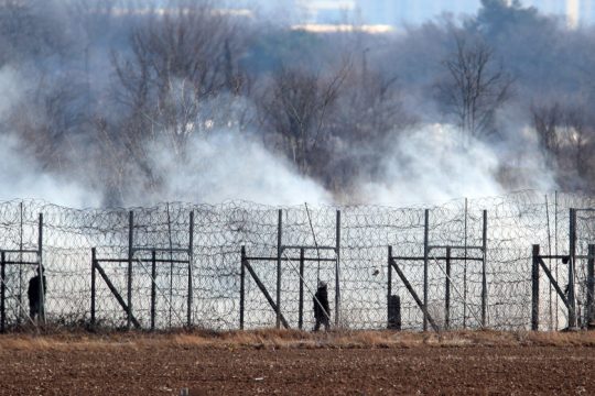 Νέα ένταση και χημικά στον Έβρο