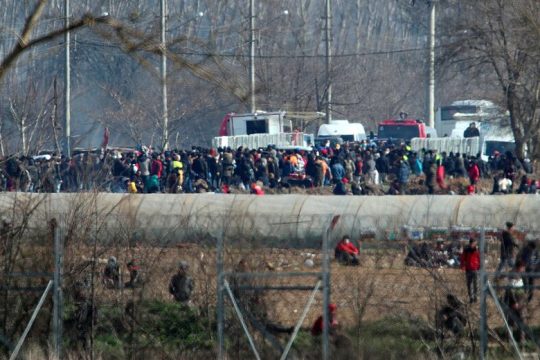«Να φυλάξουμε και τις αξίες της δημοκρατίας»