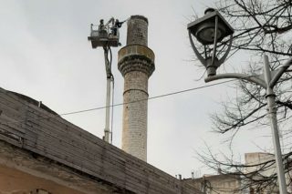 Περιμένοντας τους πελαργούς των καλών ειδήσεων