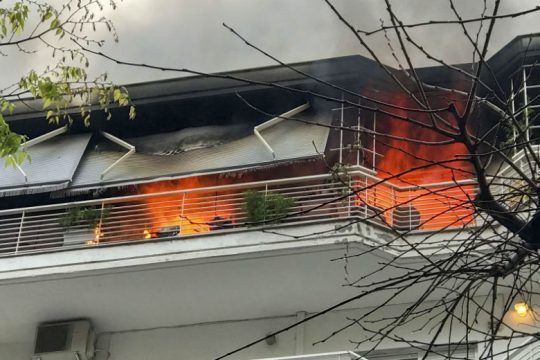 Νεκρό ηλικιωμένο ζευγάρι από τη φωτιά στη Θεσσαλονίκη