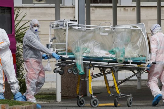 Εθνική τραγωδία και νέοι περιορισμοί στην Ιταλία