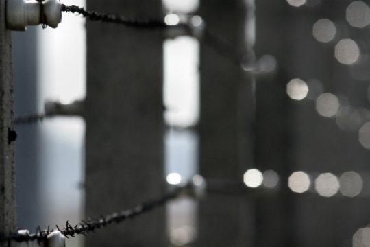 Αποσυμφόρηση των φυλακών, λόγω κορονοϊού, ζητά η ΕλΕΔΑ