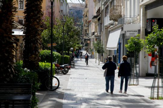Συνολικά 96 συλλήψεις για ανοιχτά καταστήματα