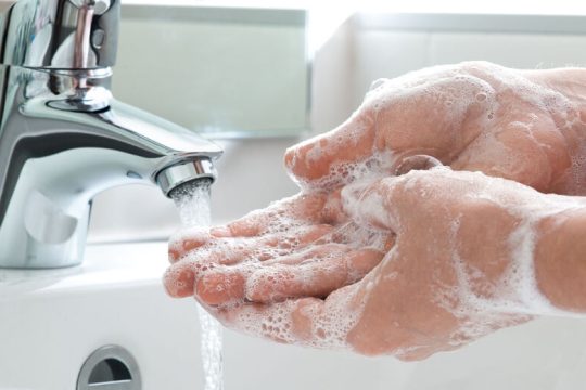 Προληπτικά μέτρα και οδηγίες από τον Ιατρικό Σύλλογο Αθηνών