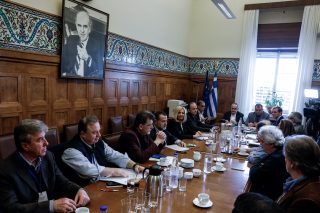 Σχέδιο με τέσσερις πυλώνες από το ΚΙΝ.ΑΛΛ. για τον κορονοϊό