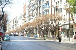 Απελπισμένες φωνές μικρομεσαίων που έχει ξεχάσει το υπ. Οικονομικών
