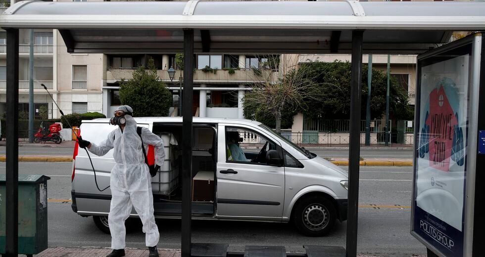 Σενάρια τρόμου για την ελληνική οικονομία