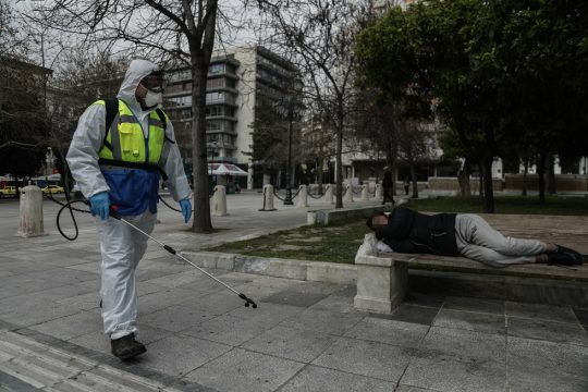 «Μένουμε σπίτι» ναι, αλλά σε τι σπίτι;