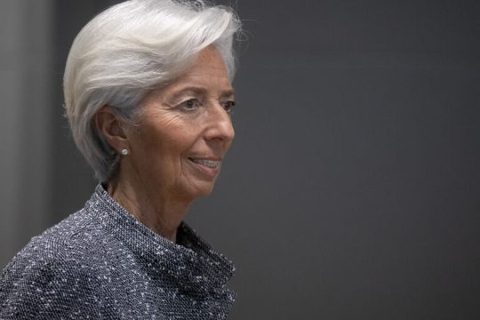 Σχεδόν βέβαιη για βαθιά ύφεση η ΕΚΤ