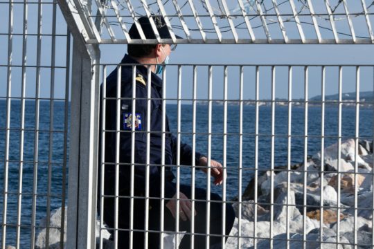 «Θερμή» υποδοχή σε Γερμανούς νεοναζί στη Λέσβο