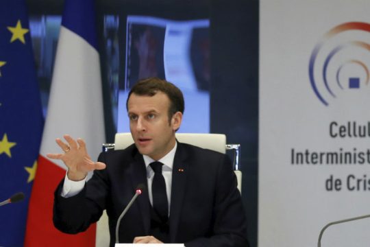 Μακρόν: Η Γαλλία βρίσκεται μόνο στην αρχή της κρίσης