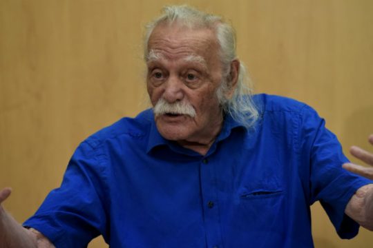 Έφυγε από τη ζωή ο αγωνιστής της Αριστεράς Μανώλης Γλέζος