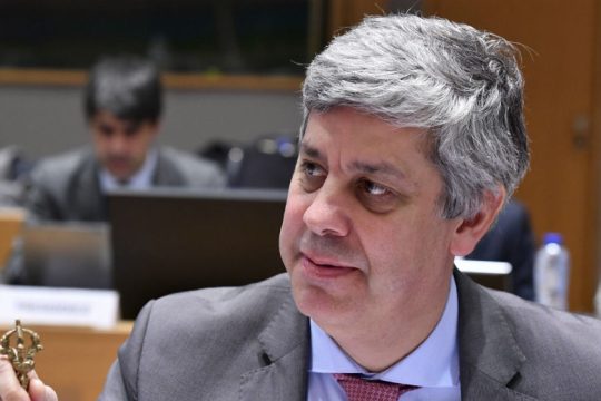 Ο πρόεδρος του Eurogroup προειδοποιεί για τον κίνδυνο διάλυσης της Ευρωζώνης