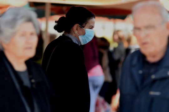 Σε 352 ανέρχονται τα κρούσματα – Νέα μέτρα από την κυβέρνηση
