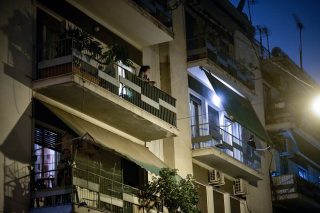Χωριστά ναι, μόνοι όχι…