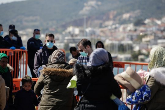 Παίζουν οι άφρονες με τη φωτιά!