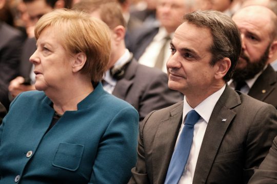 Την αλλαγή της συνθήκης Ε.Ε. – Τουρκίας συζήτησαν Μητσοτάκης και Μέρκελ