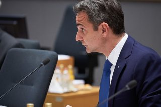 Βλέπει Μέρκελ – Κουρτς