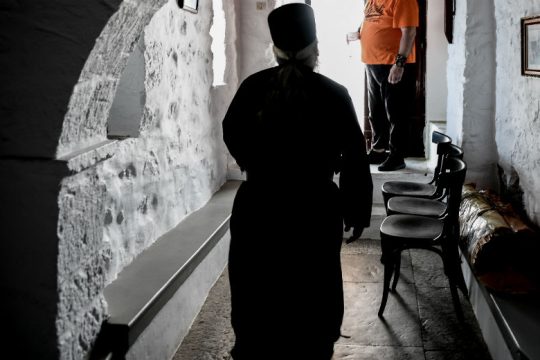 Μοναχός του Αγίου Όρους θετικός στον κορονοϊό