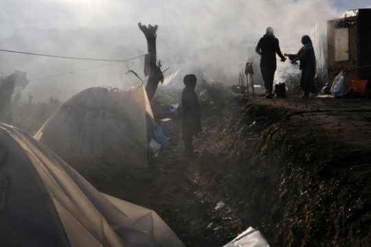 «Τέσσερις παράγκες, μια βρύση»