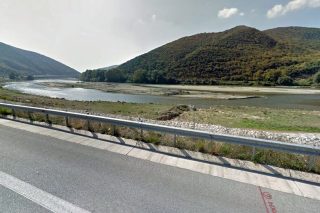 «Εξορία» προσφύγων στο όρος Μπέλες