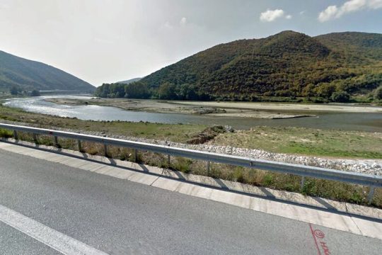 «Εξορία» προσφύγων στο όρος Μπέλες