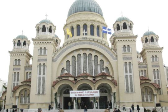 Οι μητροπολίτες δεν είναι γιατροί