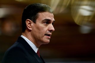 «Γκρίνια» εργοδοτών προς Σάντσεθ για τα μέτρα στήριξης