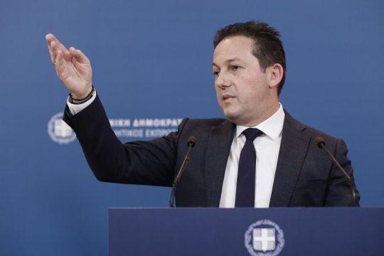 Μυστικά και ψέματα του κ. Στέλιου Πέτσα