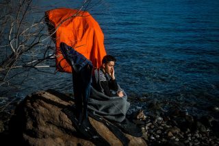 Ποιος ανθρωπισμός μετατρέπεται σε αγανάκτηση