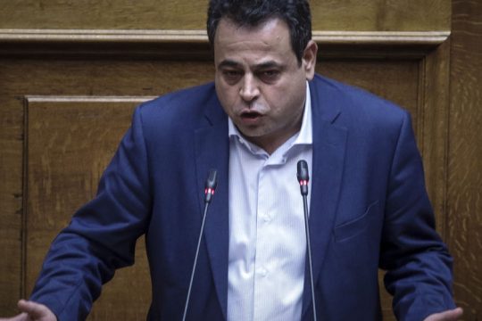 Φόβοι για απώλεια του εξαμήνου αν δεν γίνουν μαθήματα εξ αποστάσεως