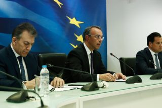 Έρχεται νέα δέσμη μέτρων – Ποιες είναι οι τελευταίες αλλαγές
