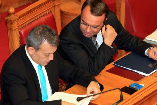 Τρία μέτρα για τη στήριξη εργασίας και επιχειρήσεων