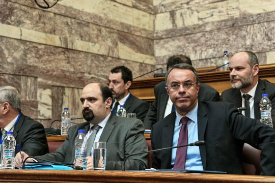 Κεφαλαιακές ενέσεις για τον κορονοϊό