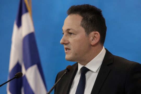 «Εάν χρειαστεί, θα προχωρήσουμε σε πλήρη απαγόρευση της κυκλοφορίας»