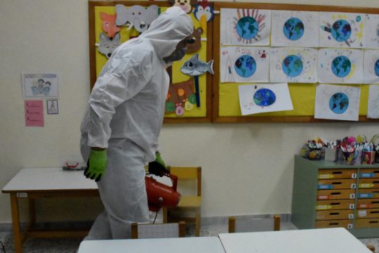 Κλείνουν όλα τα εκπαιδευτικά ιδρύματα για 14 μέρες λόγω κορονοϊού