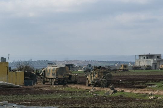 Ρωσικές αεροπορικές επιδρομές στην Ιντλίμπ με θύματα αμάχους