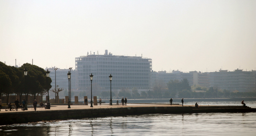 Κλείνουν τη Νέα Παραλία στη Θεσσαλονίκη