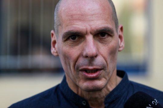 «Eurogroup και ΕΚΤ, με όσα κάνουν, μια τρύπα στο νερό θα πετύχουν!»