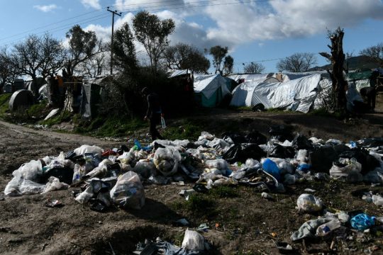Νέα μέτρα κοροϊδίας από το υπουργείο Μετανάστευσης για τον κορονοϊό