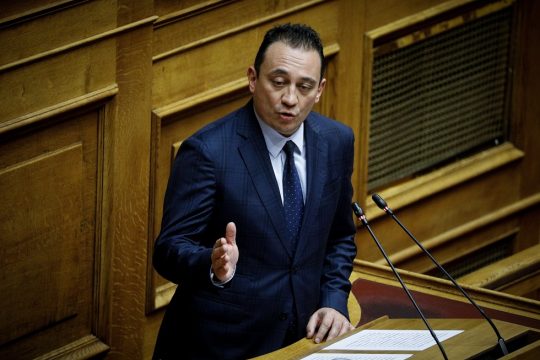 Τους άδειασε και ο υφυπουργός Εξωτερικών Κ. Βλάσης