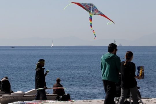 Από τους χαρταετούς στους πλασταετούς