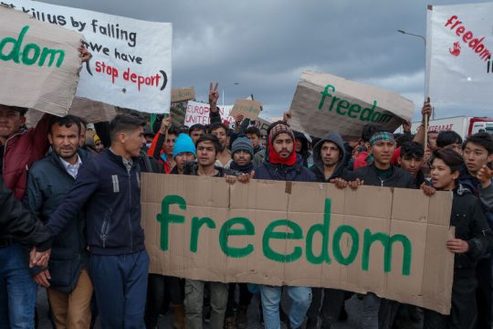 «Aδέσποτα σκυλιά έγλειφαν το αίμα του παιδιού…»