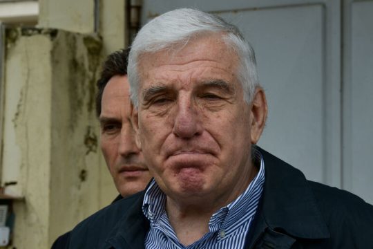 Εξω ο Γιάννος λόγω πανδημίας