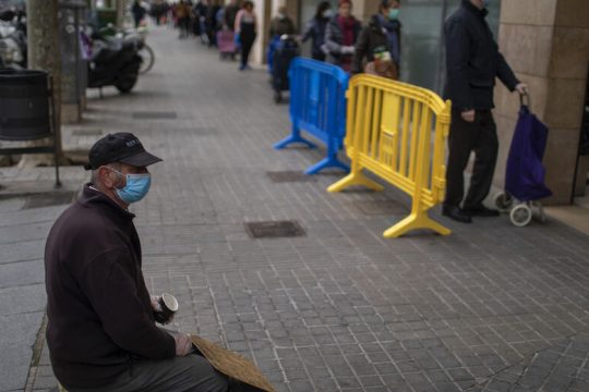 Οχι, δεν κινδυνεύουν όλοι εξίσου!