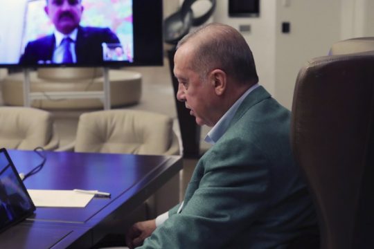 Πολιτικά παιχνίδια του Ερντογάν εν μέσω πανδημίας