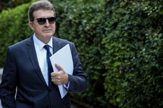 Ερώτηση βουλευτών του ΣΥΡΙΖΑ για άγριο ξυλοδαρμό μετανάστη στο Α.Τ. Δραπετσώνας