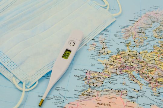 «Επιβράδυνση της αύξησης των θανάτων από τον κορονοϊό»